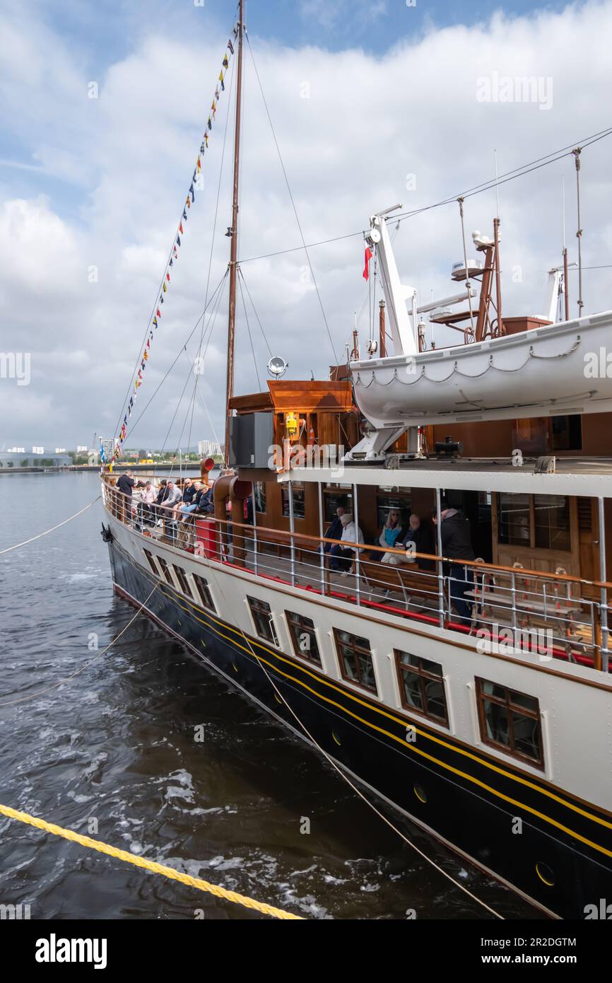 Glasgow, Scotland, UK. 19th May, 2023. PS Waverley, the world's last 