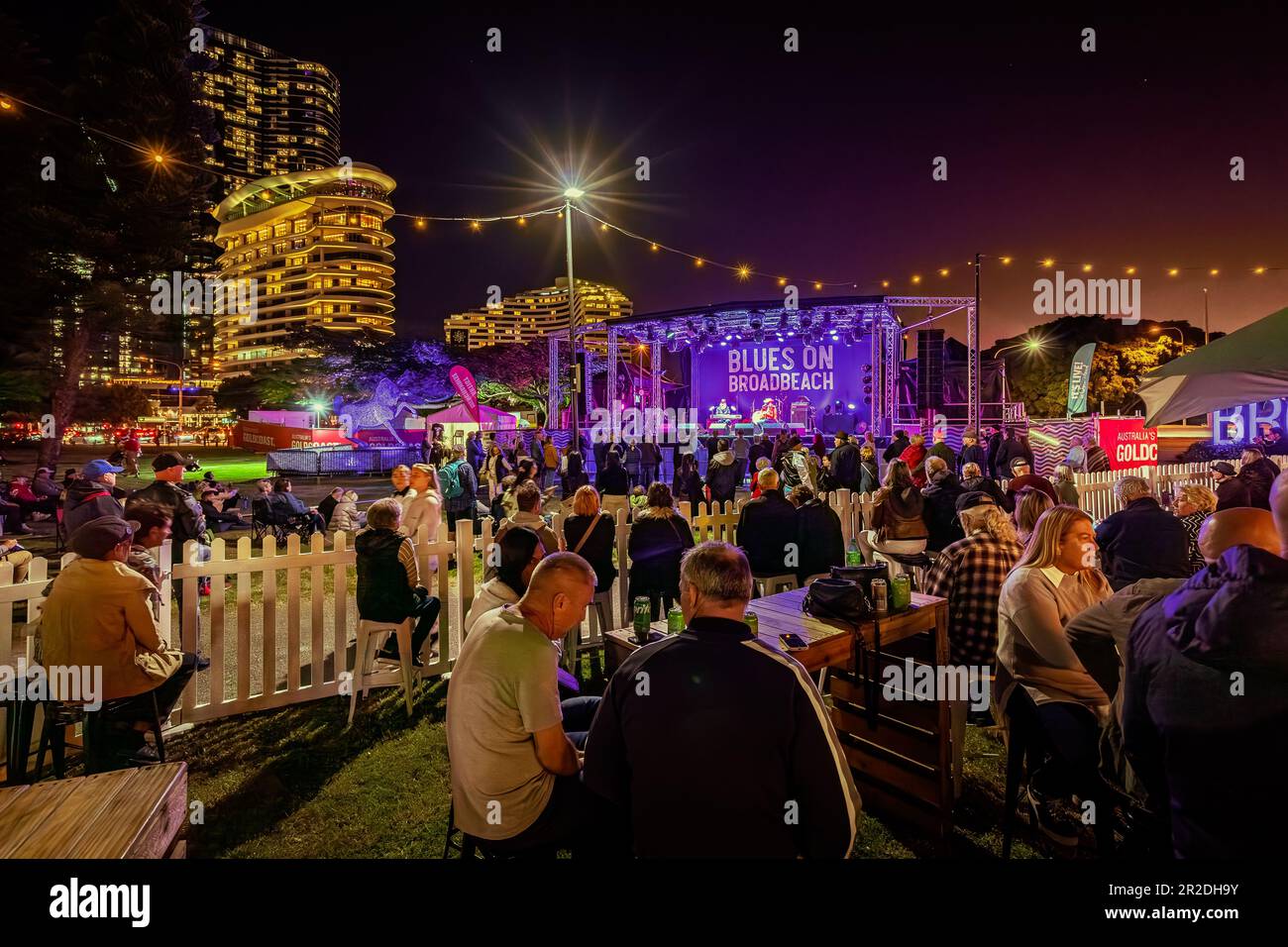 Sign music festival people hi-res stock photography and images - Alamy