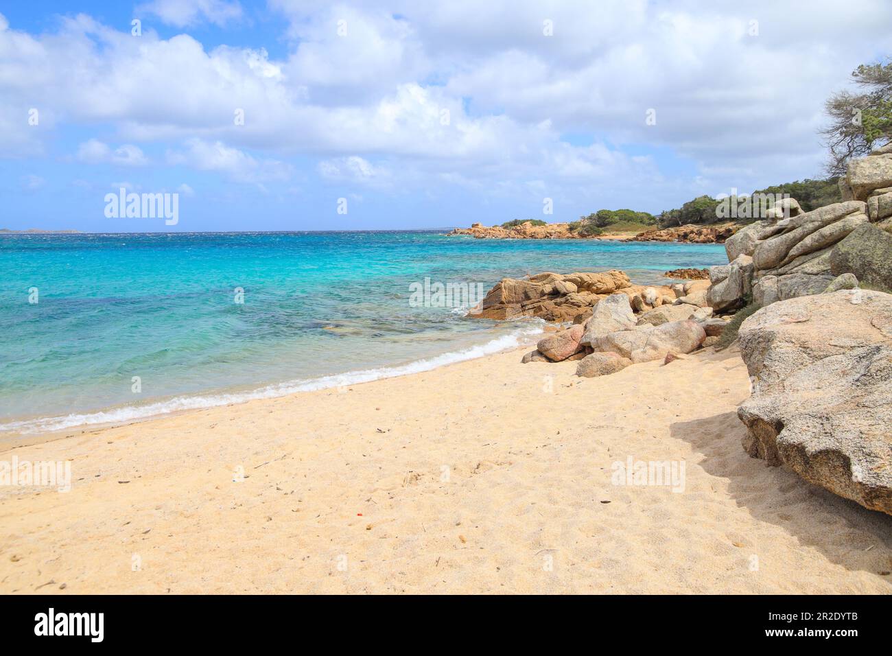 Crystal clear turquoise water in the bay 'Spiaggia Barca Bruciata', Golfo Arzachena - Sardinia Stock Photo