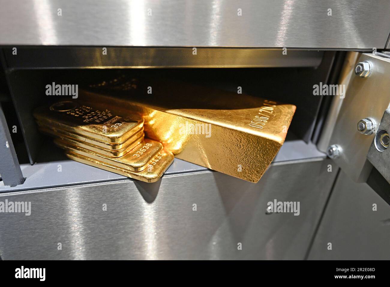 Munich, Deutschland. 19th May, 2023. Gold bars in a safe deposit box