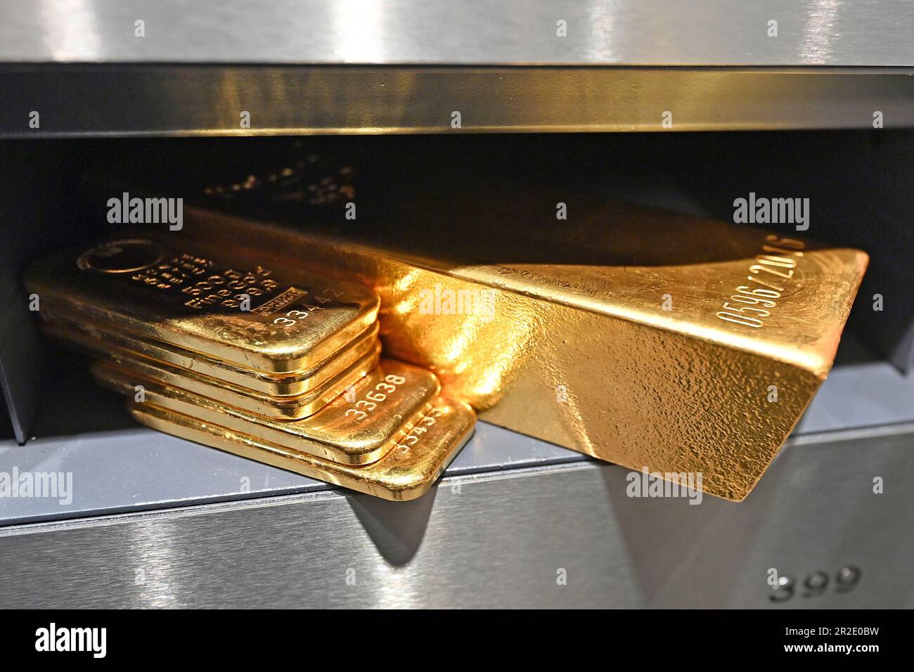 Munich, Deutschland. 19th May, 2023. Gold bars in a safe deposit box
