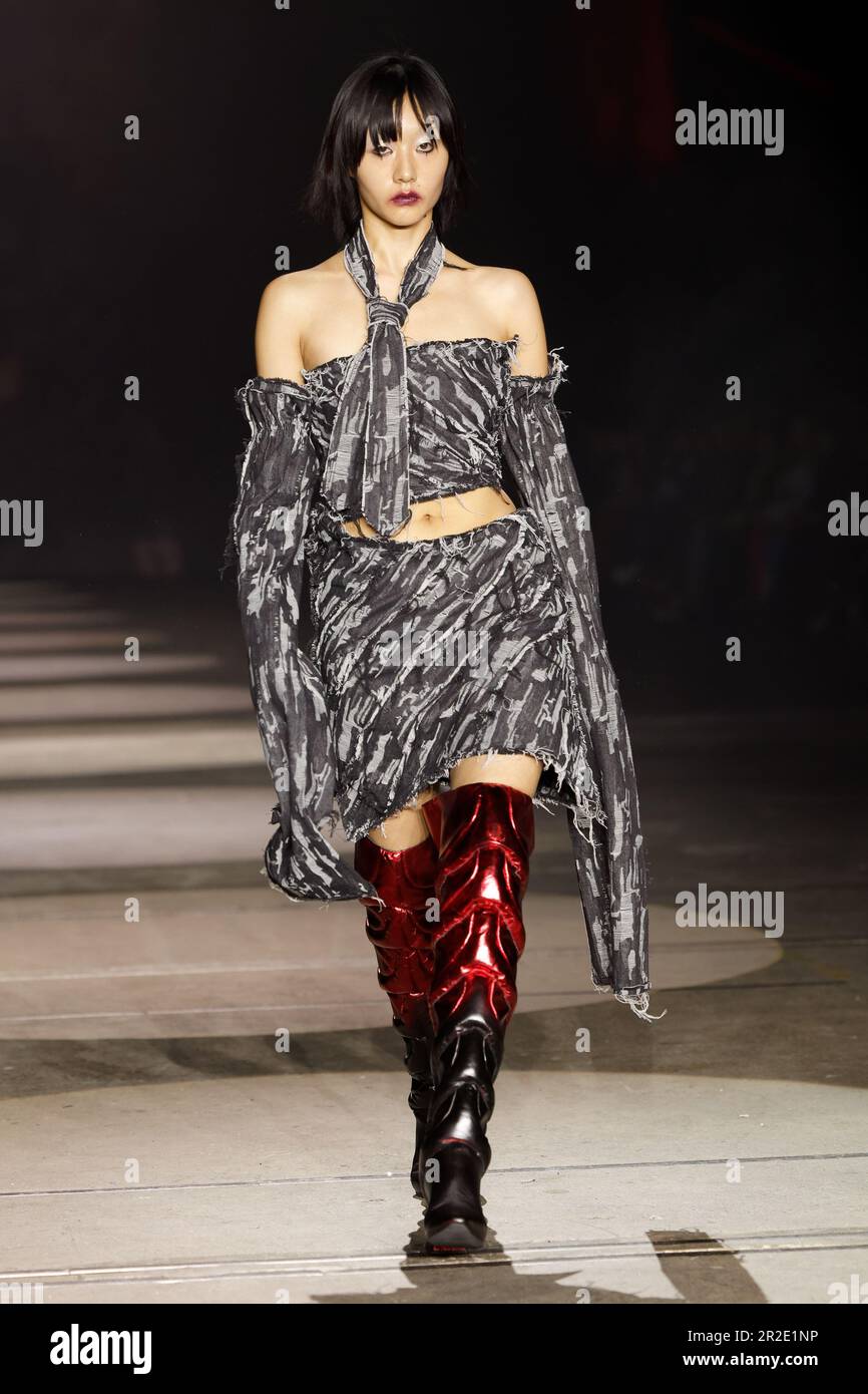 Sydney, Australia. 17th May, 2023. A model walks the runway during the INJURY show during the Afterpay Australian Fashion Week 2023 at Carriageworks on MAY 17, 2023 in Sydney, Australia Credit: IOIO IMAGES/Alamy Live News Stock Photo