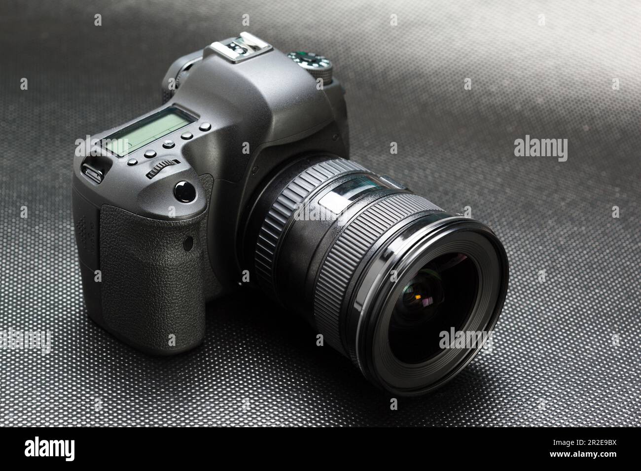 digital SLR camera Stock Photo - Alamy