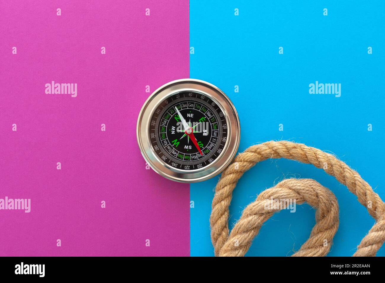 Threaded ropes hi-res stock photography and images - Alamy