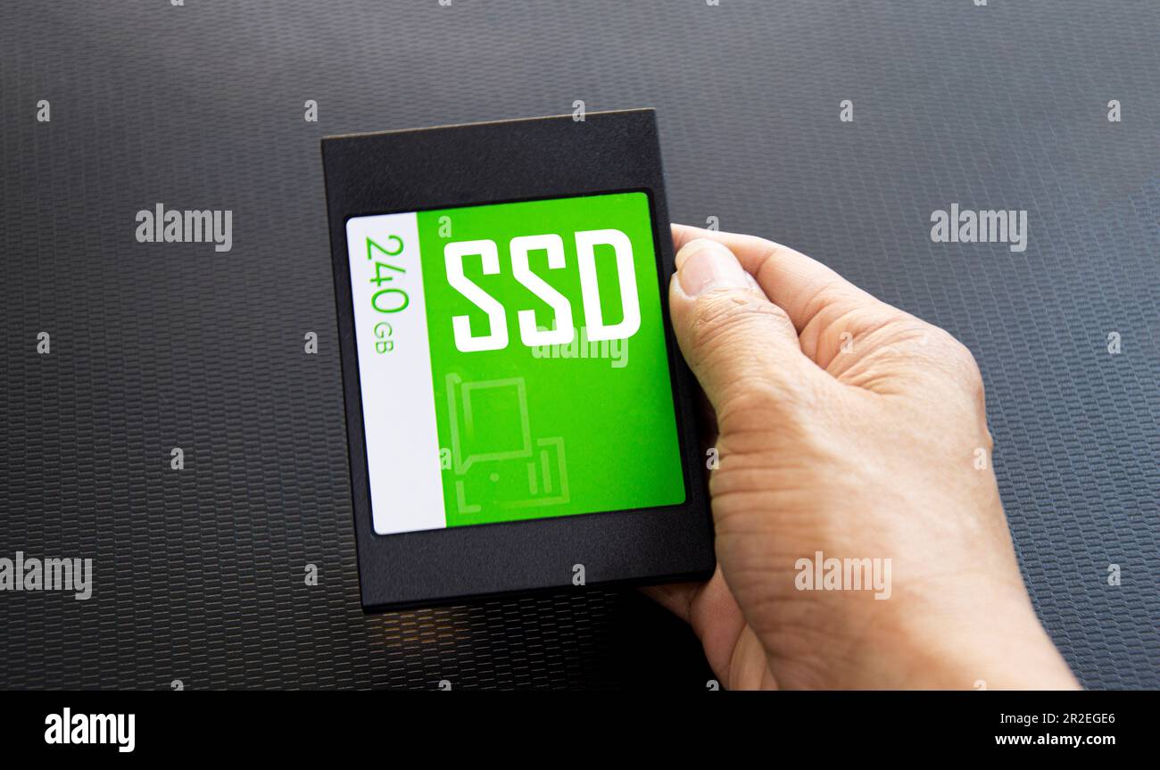 2.5inch SSD hard disk drives are used to store data, also known as