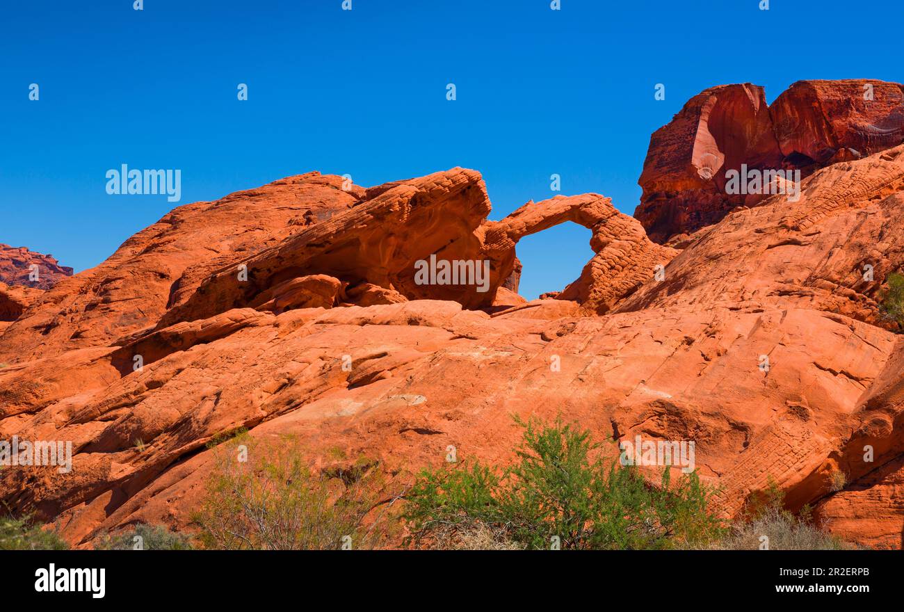 Red rock formation Arch Rock in Valley of Fire, USA Stock Photo