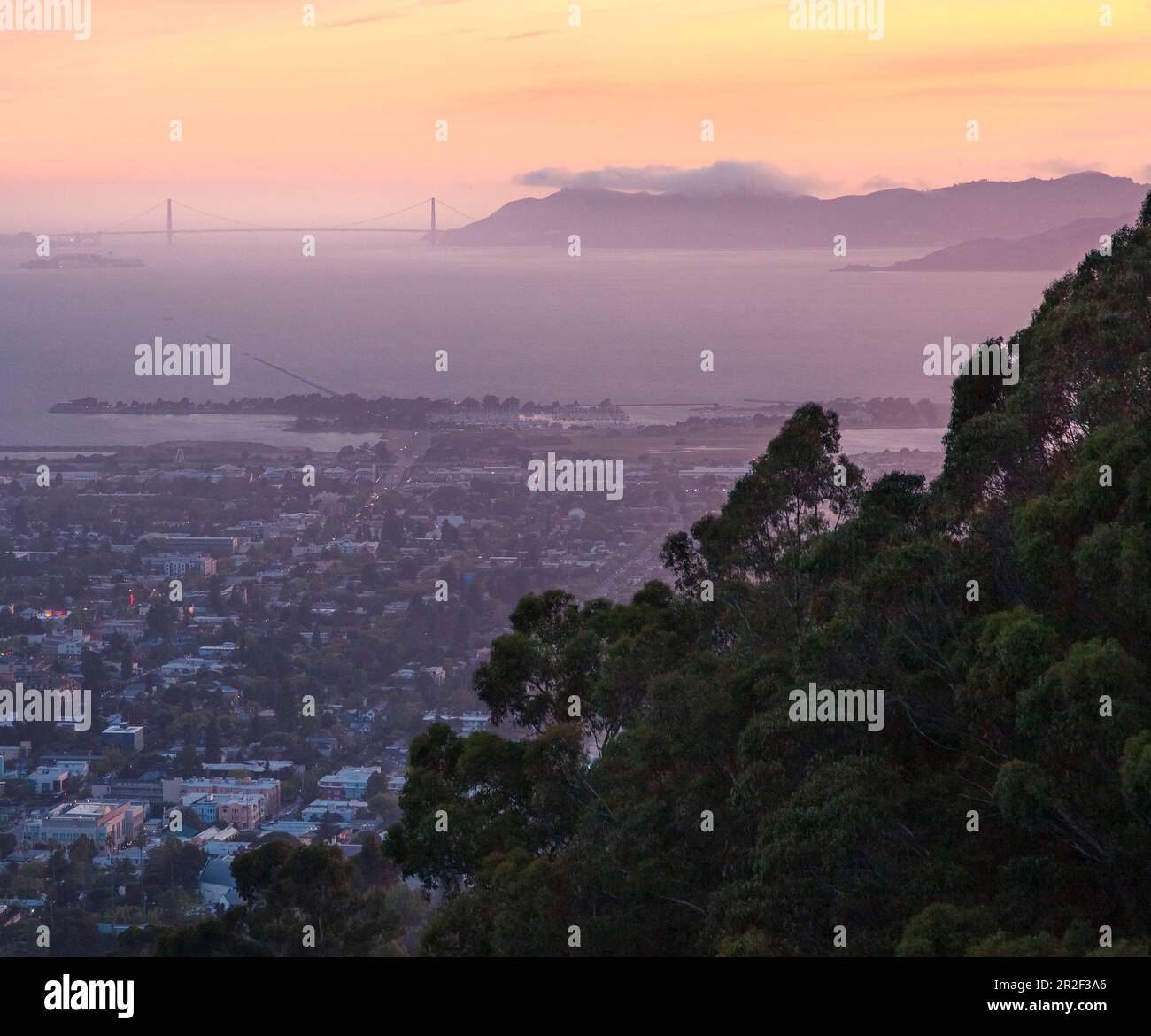 Cityscape berkeley in california hi-res stock photography and images ...