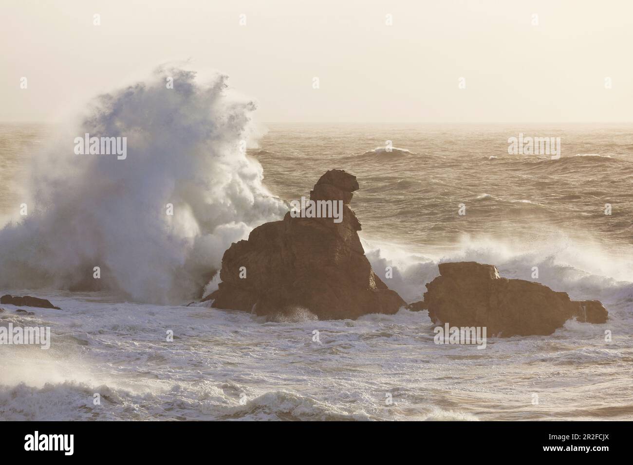Waves and storm on the Quiberon Brittany peninsula Stock Photo - Alamy