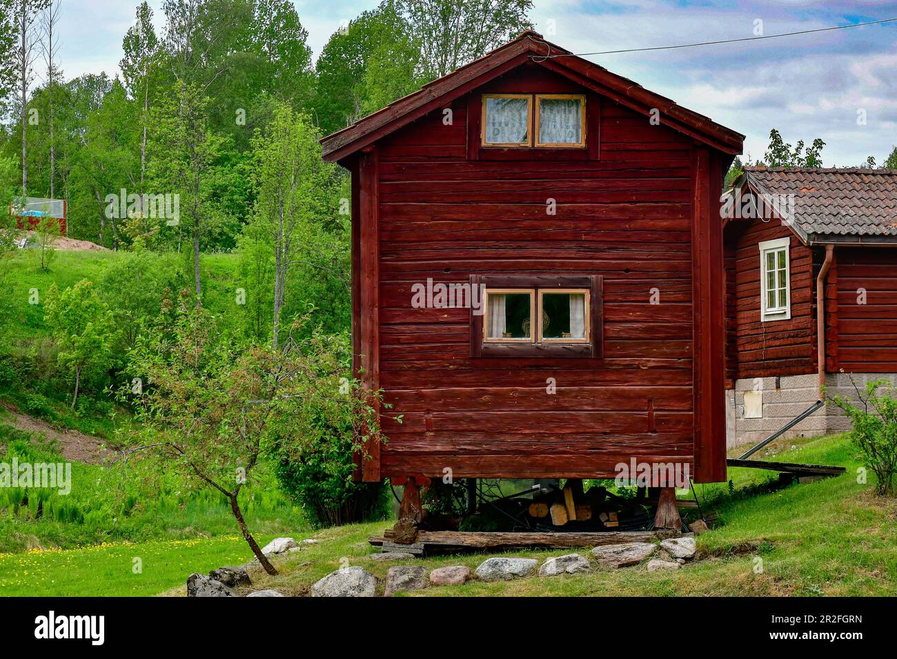 Old traditional house wooden hi-res stock photography and images - Alamy
