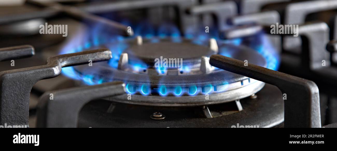 kitchen gas cooker with burning fire Stock Photo Alamy