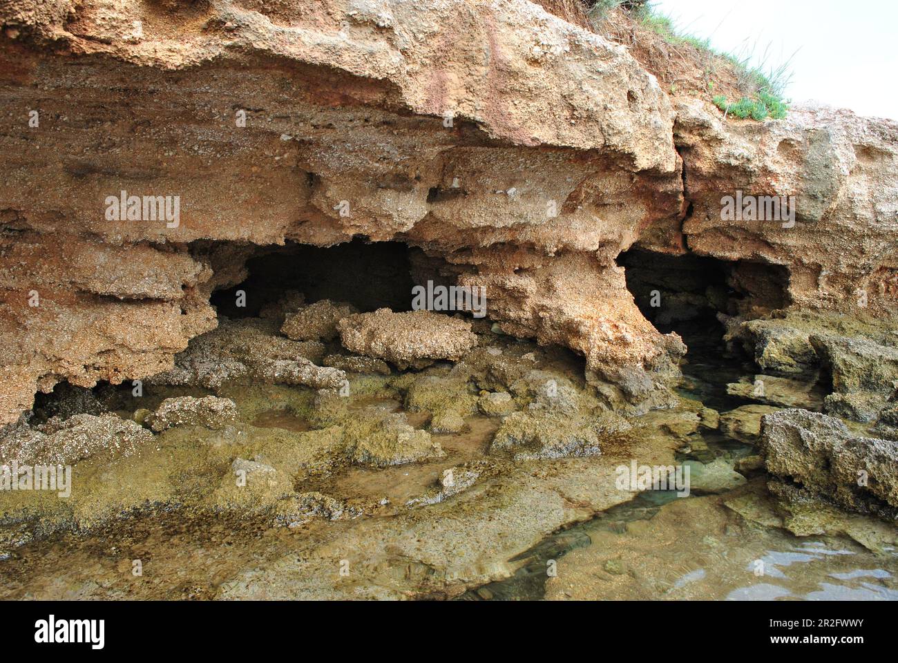 Alluminum Rocks Typical rocks in Croatia. Bauxites are residual rocks made up of a ...