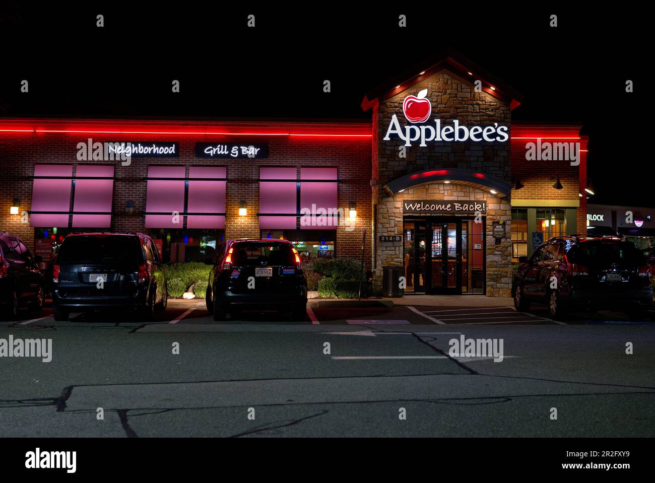 Family restaurant drinks hi-res stock photography and images - Alamy