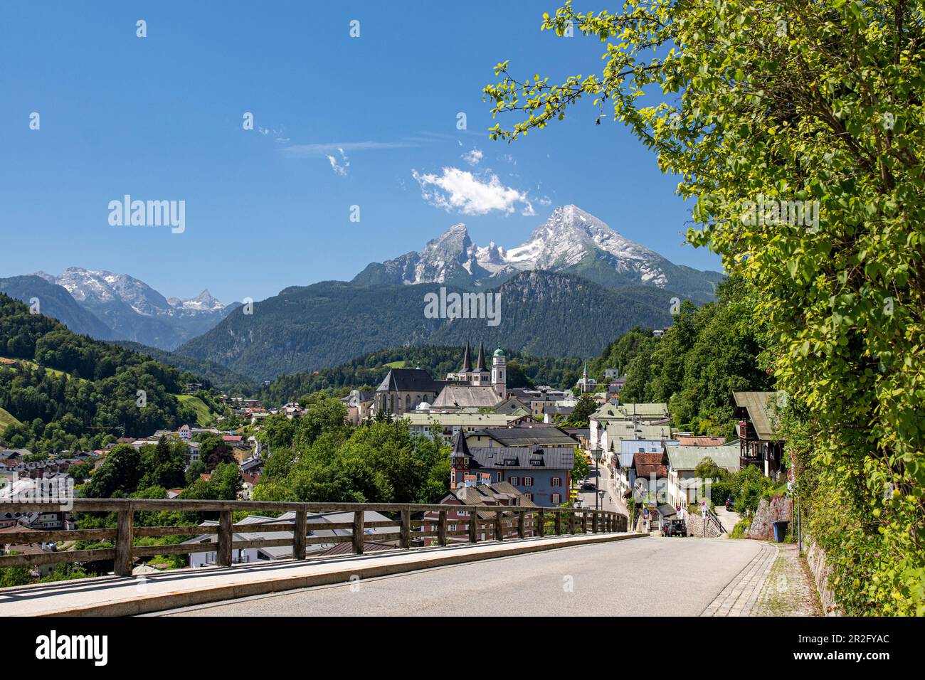 View over Berchtesgaden to the Watzmann massif, Berchtesgadener Land ...