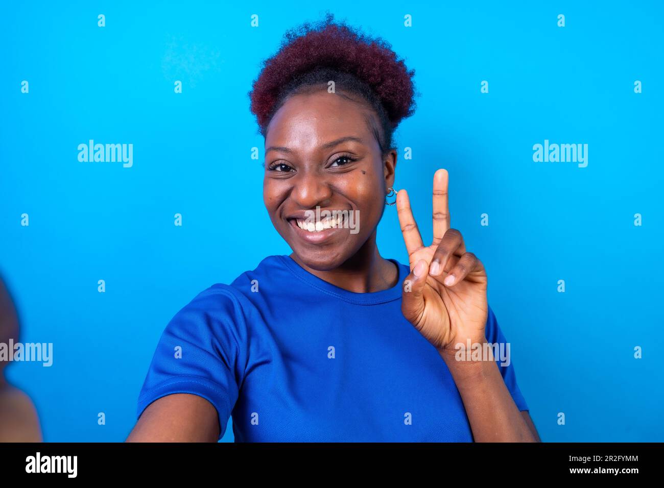 Selfie studio hi-res stock photography and images - Alamy, image size:1300x956