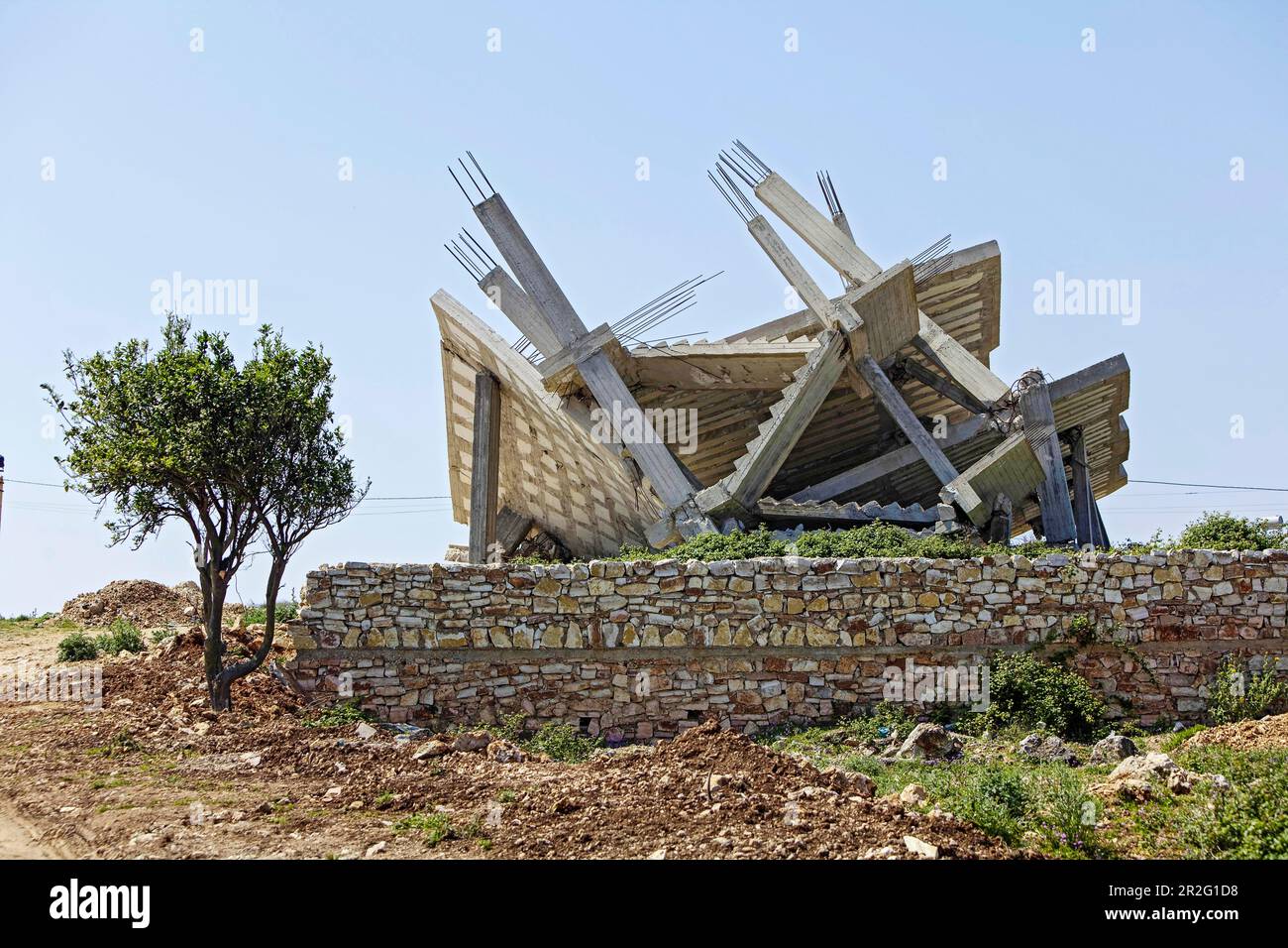 Shell, building, damaged by an earthquake, Ksamil, Qark Vlora, Albania Stock Photo
