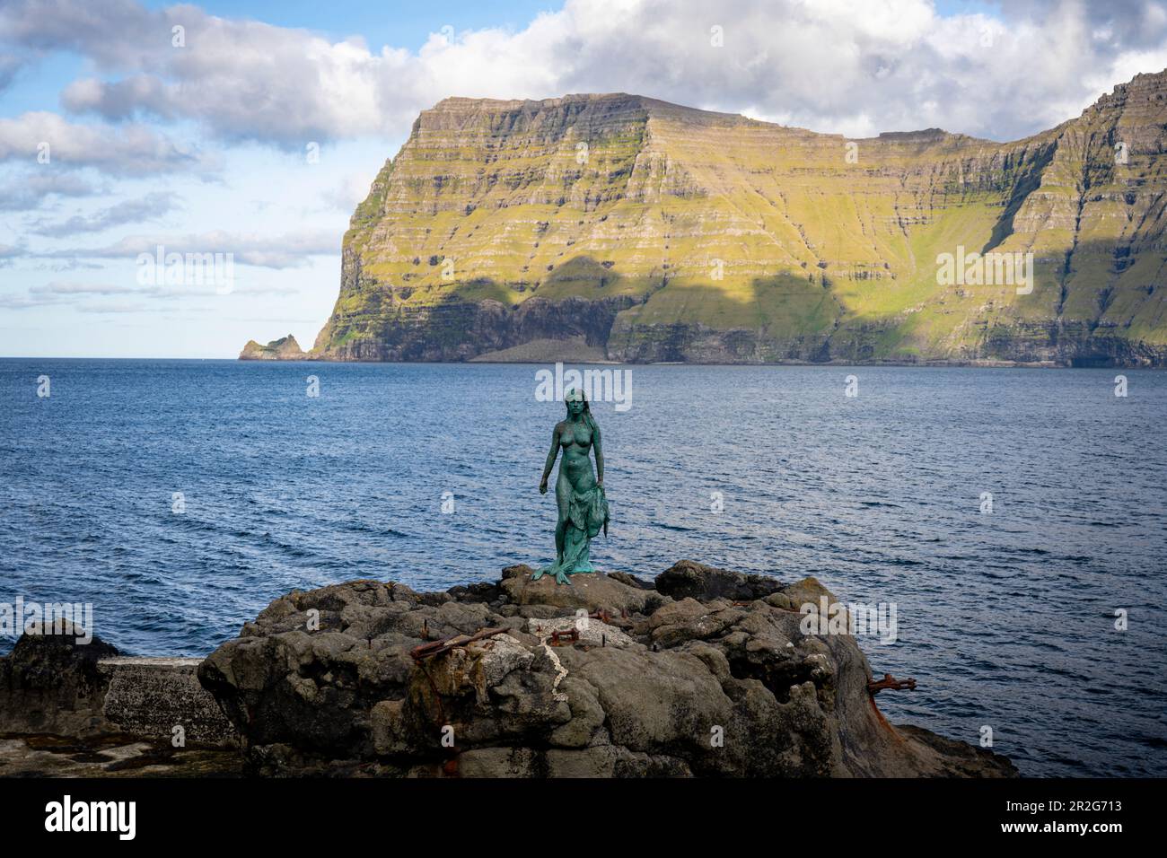 Bronze statue of the seal woman created by Hans Pauli Olsen, based on