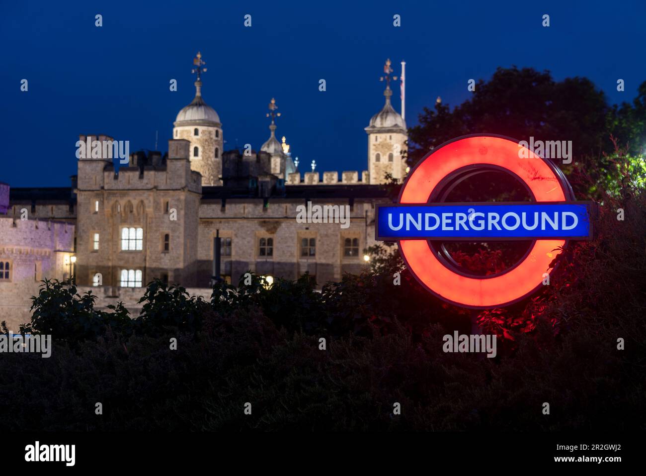 Tower of London, sign for Tube, Underground, London, UK Stock Photo