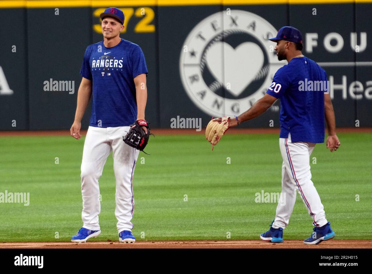 American League's Corey Seager, of the Texas Rangers, jogs out for  introductions before the MLB All-Star baseball game in Seattle, Tuesday,  July 11, 2023. (AP Photo/Lindsey Wasson Stock Photo - Alamy