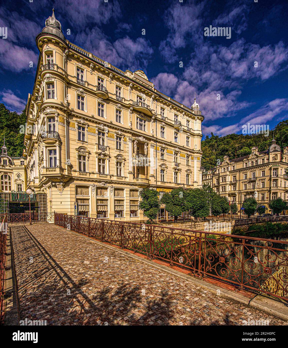 Grandhotel Pupp (1905-1907) on the banks of the River Tepl (Tepla) in the morning light, Karlovy Vary, Karlovy Vary, Czech Republic Stock Photo