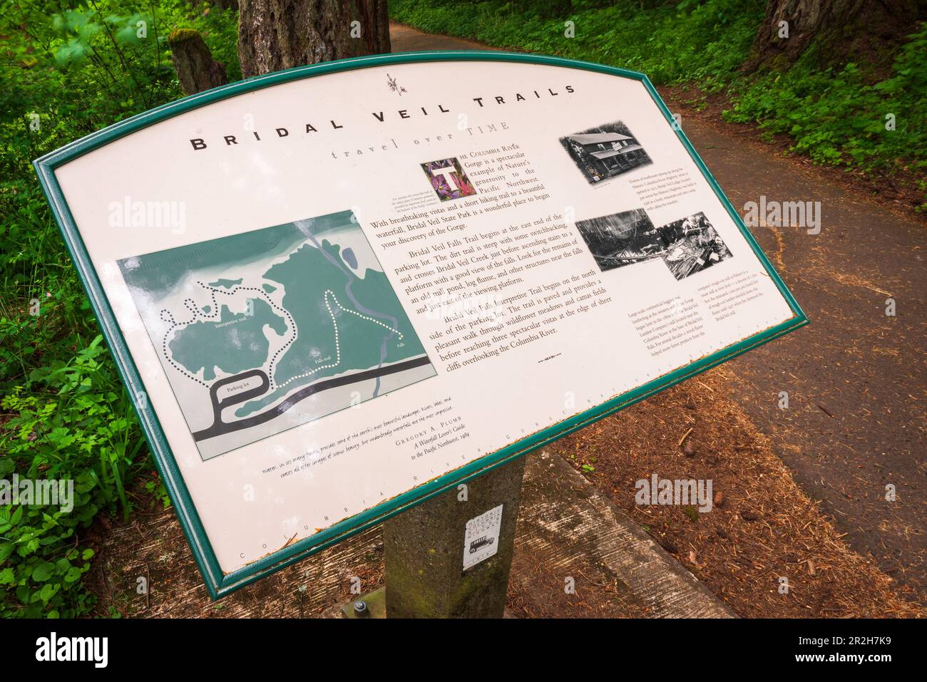 Trail sign at Bridal Veil State Park, Columbia River National
