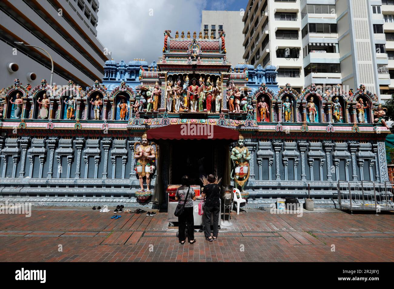 Sri Krishnan Hindu temple, main entrance and Gopuram, Singapore, Southeast Asia, Asia Stock Photo