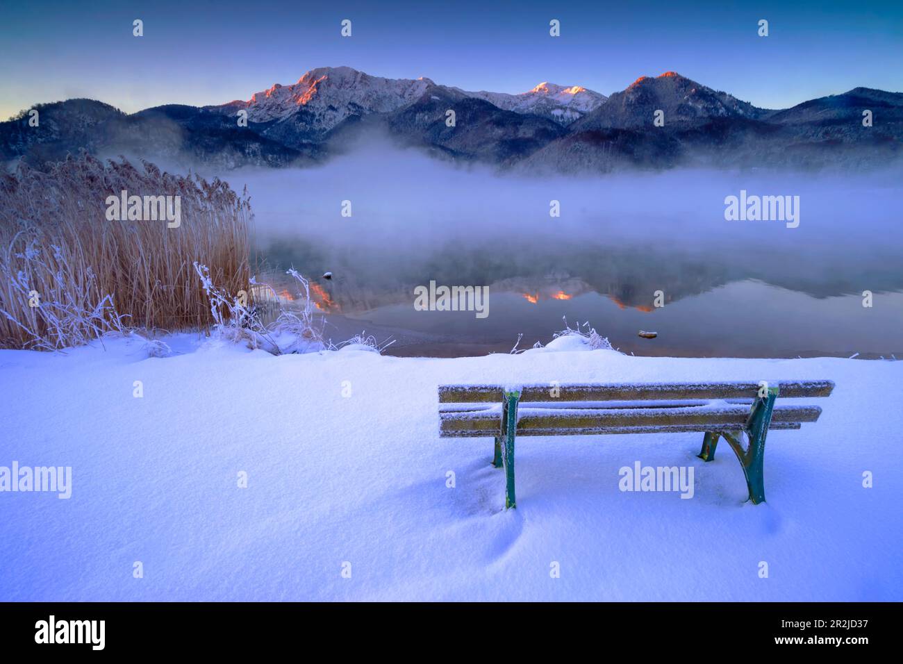 Ice-cold winter morning in Schlehdorf am Kochelsee. Stock Photo