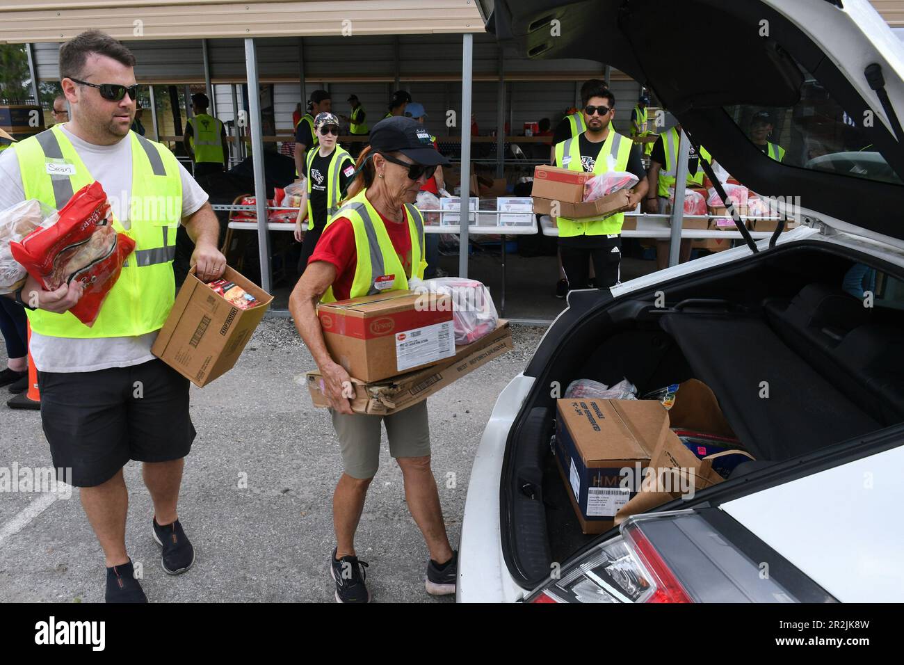 Orlando United States 19th May 2023 Volunteers Place Food Items In