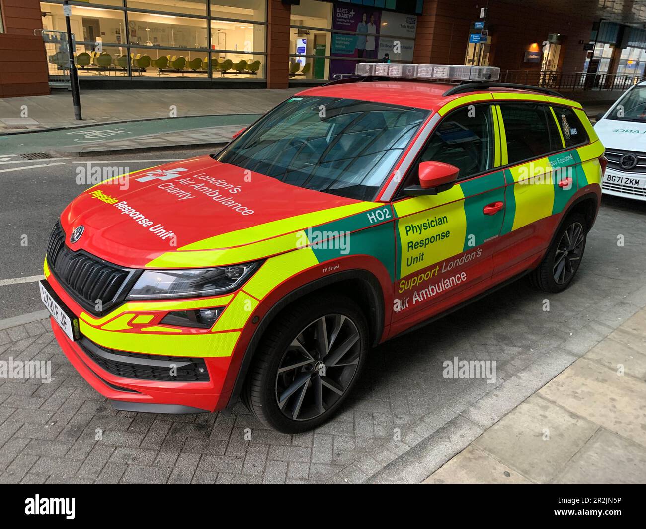 Physician Response Unit London's Air Ambulance Skoda Vehicle at Royal London Hospital, Whitechapel Stock Photo