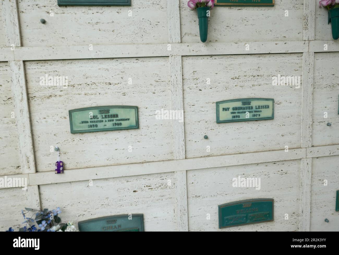 Los Angeles, California, USA 18th May 2023 Motion Picture Producer Sol Lesser Grave in Garden of