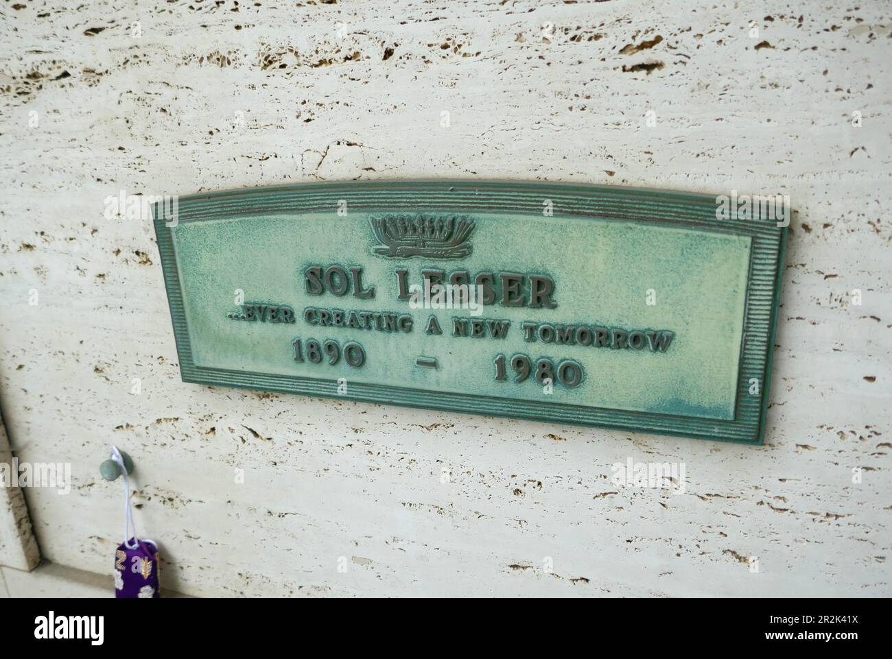 Los Angeles, California, USA 18th May 2023 Motion Picture Producer Sol Lesser Grave in Garden of