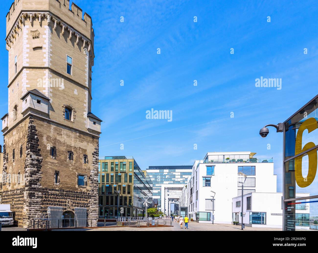 Cologne Rheinauhafen Ulre Gate Crane Houses Stock Photo Alamy cologne-rheinauhafen-ulre-gate-crane-houses-stock-photo-alamy