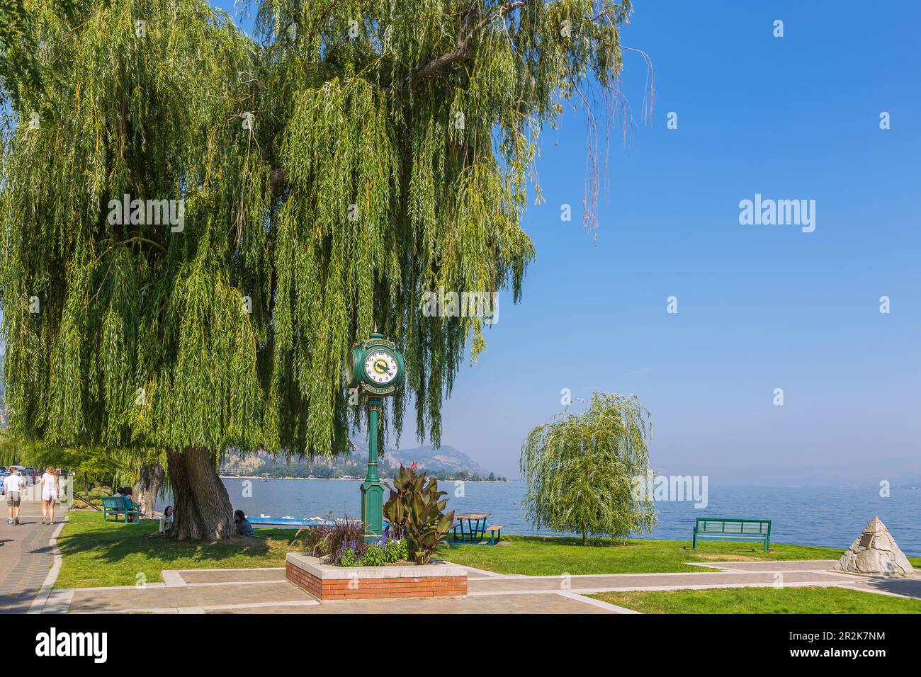 Peachland, Okanagan Lake, waterfront Stock Photo Alamy