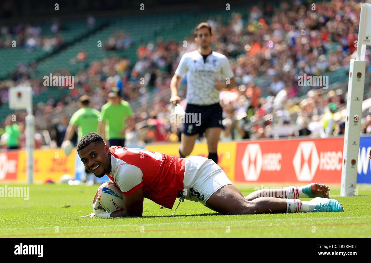 Great Britain’s Api Bavadra scores his sides second try during game 5 ...