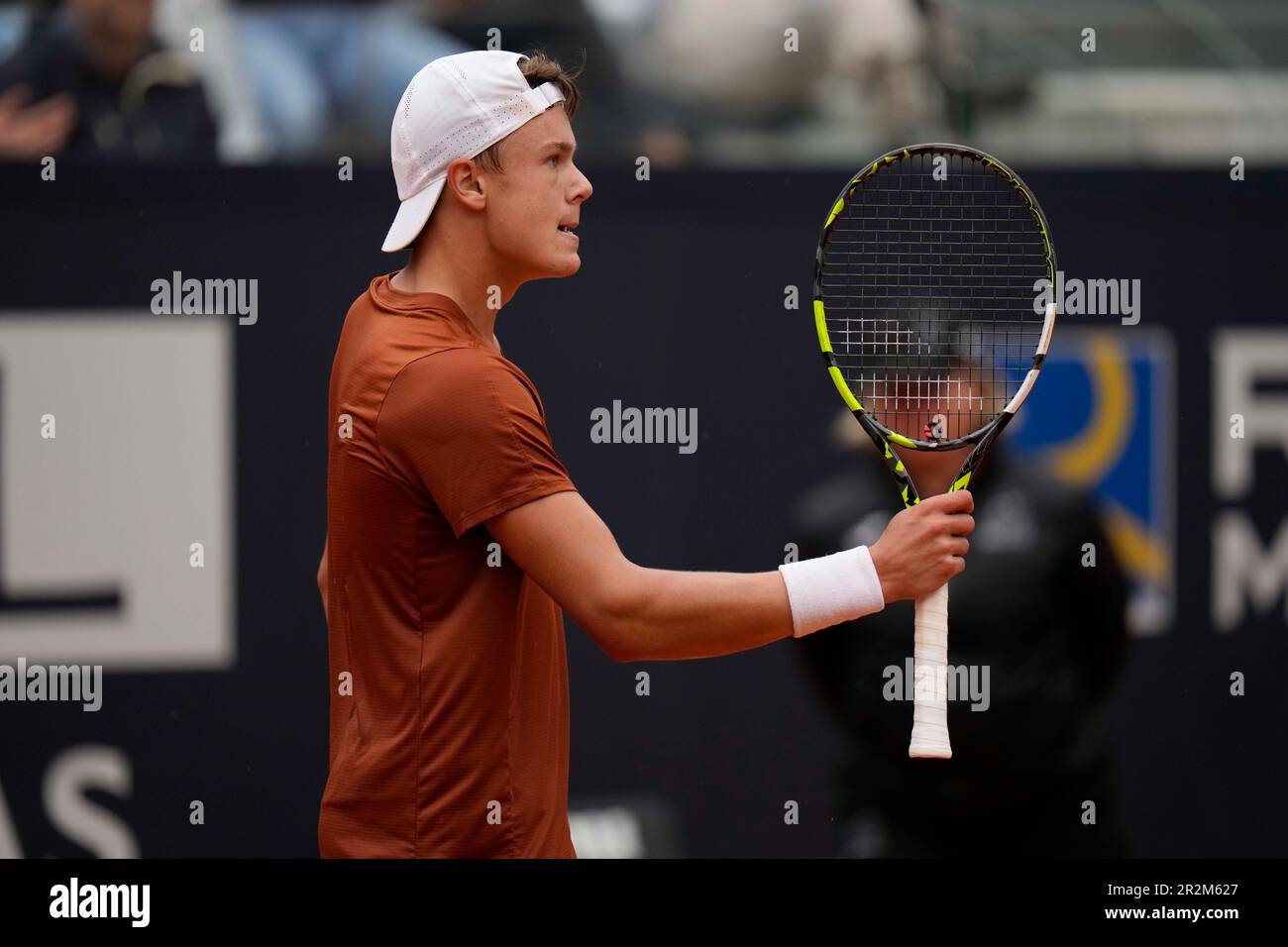 Norway's Casper Ruud celebrates a winning point during a semi final match  against Denmark's Holger Rune at the Italian Open tennis tournament in  Rome, Italy, Saturday, May 20, 2023. (AP Photo/Alessandra Tarantino