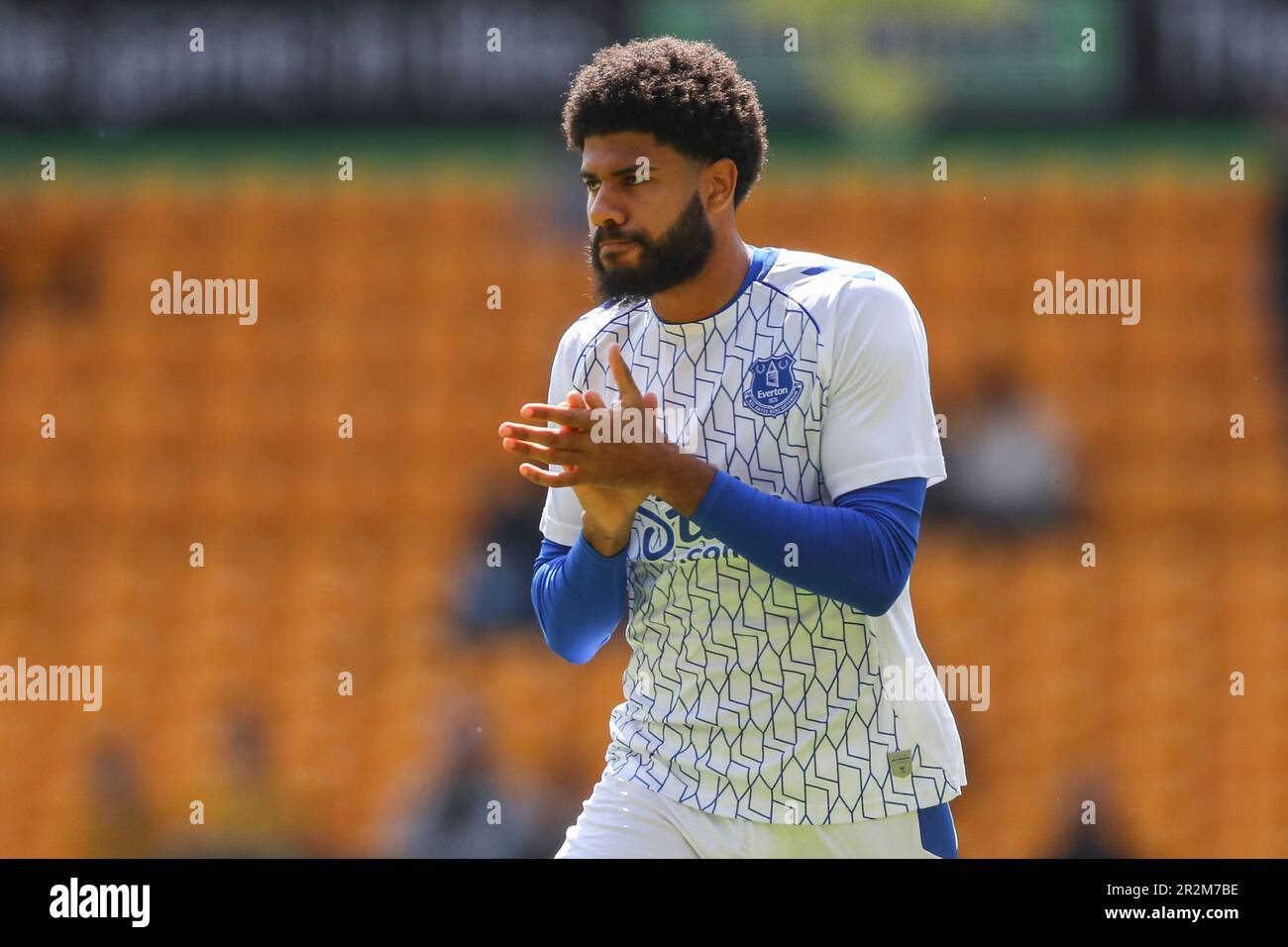 Ellis Simms #50 of Everton in the pregame warmup session during the Premier League match Wolverhampton Wanderers vs Everton at Molineux, Wolverhampton, United Kingdom, 20th May 2023  (Photo by Gareth Evans/News Images) Stock Photo