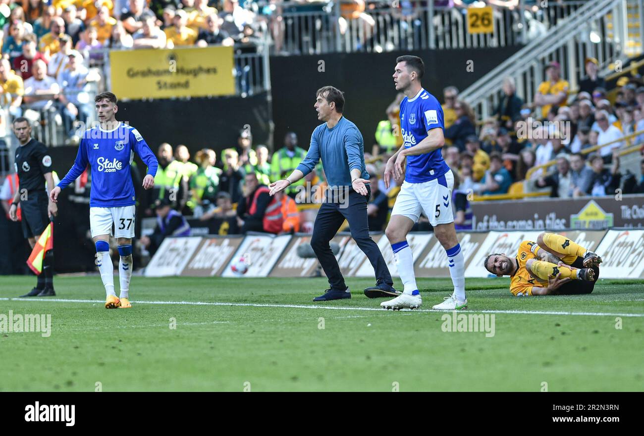 20th May 2023;  Molineux Stadium, Wolverhampton, West Midlands, England; Premier League Football, Wolverhampton Wanderers versus Everton; Wolves Manager Julen Lopetegui is apoplectic after a challenge on Ruben Neves of Wolves leaves the player on the ground but the referee waves play on Stock Photo