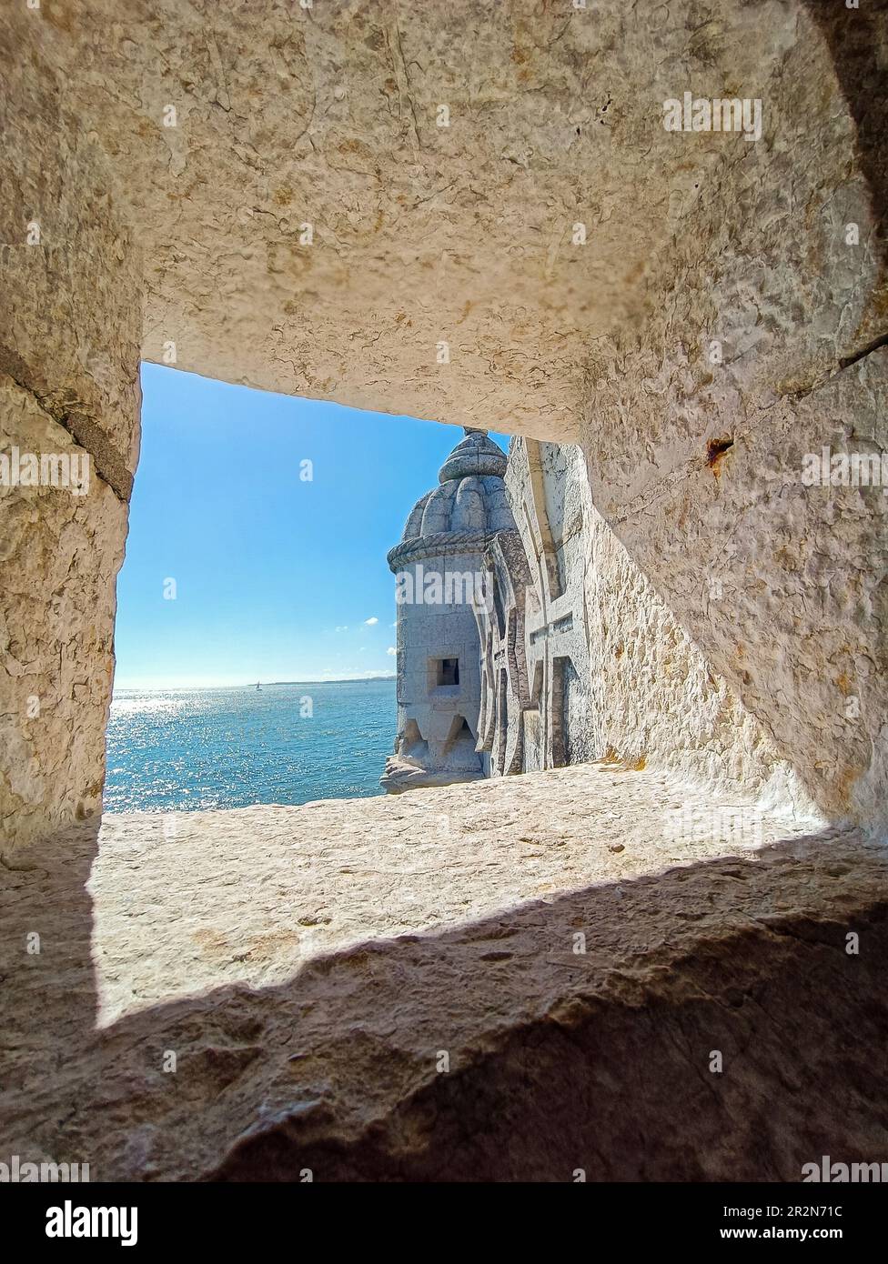 Torre de belem lisbona hi-res stock photography and images - Alamy