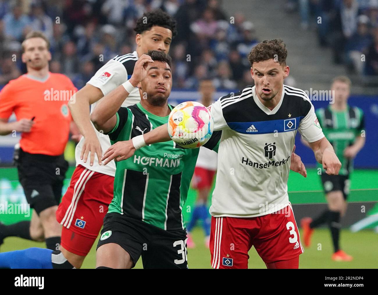 Hamburg, Germany. 20th May, 2023. Soccer: 2nd Bundesliga, match day 33 ...