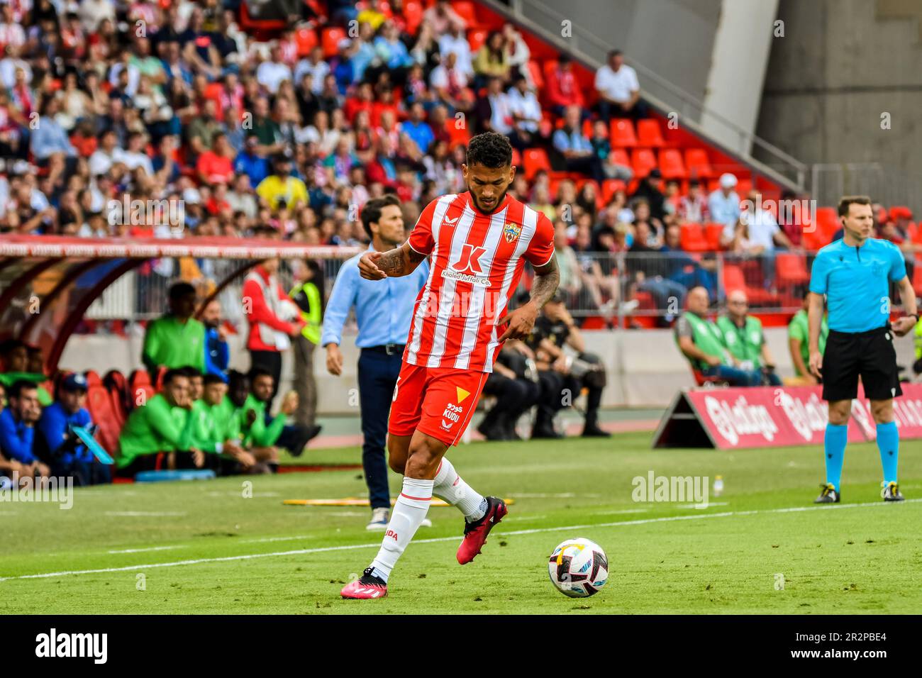 May 20, 2023: ALMERIA, SPAIN - MAY 20: Lucas Robertone of UD Almeria control the ball during the match between UD Almeria and RCD Mallorca of La Liga Santander on May 20, 2023 at PowerHorse Stadium in Almeria, Spain. (Credit Image: © Samuel CarreÃ±O/PX Imagens via ZUMA Press Wire) EDITORIAL USAGE ONLY! Not for Commercial USAGE! Stock Photo