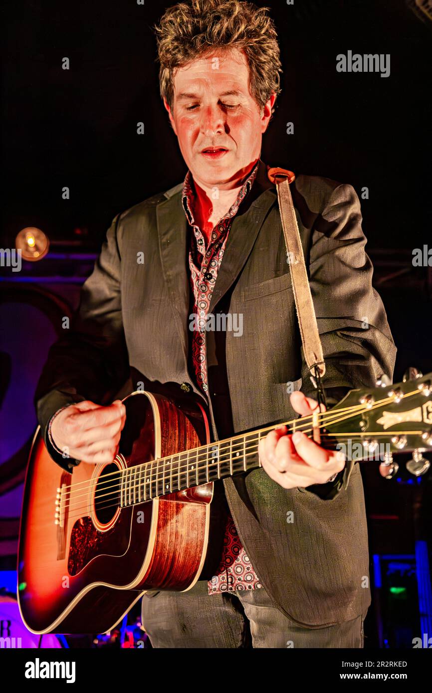 Mezzago Italy. 12 February 2011. The American singer songwriter STEVE WYNN performs live on stage at Bloom Live Club joined by members of the Italian rock band Afterhours. Stock Photo