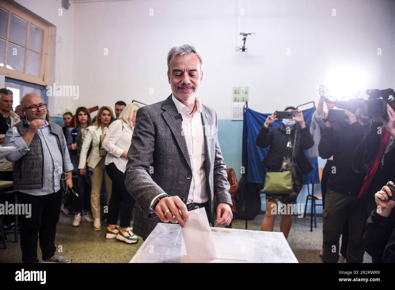 Thessaloniki, Greece. 21st May, 2023. Mayor of Thessaloniki city casts his  vote at a polling station at the Greek city of Thessaloniki. Polls have  opened in Greece's parliamentary election. (Credit Image: ©