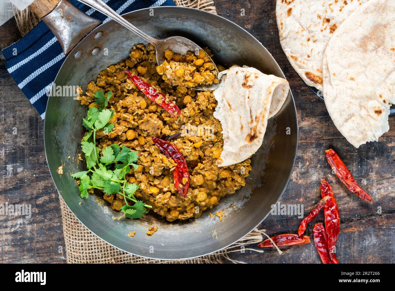 Split lentil curry hi-res stock photography and images - Alamy