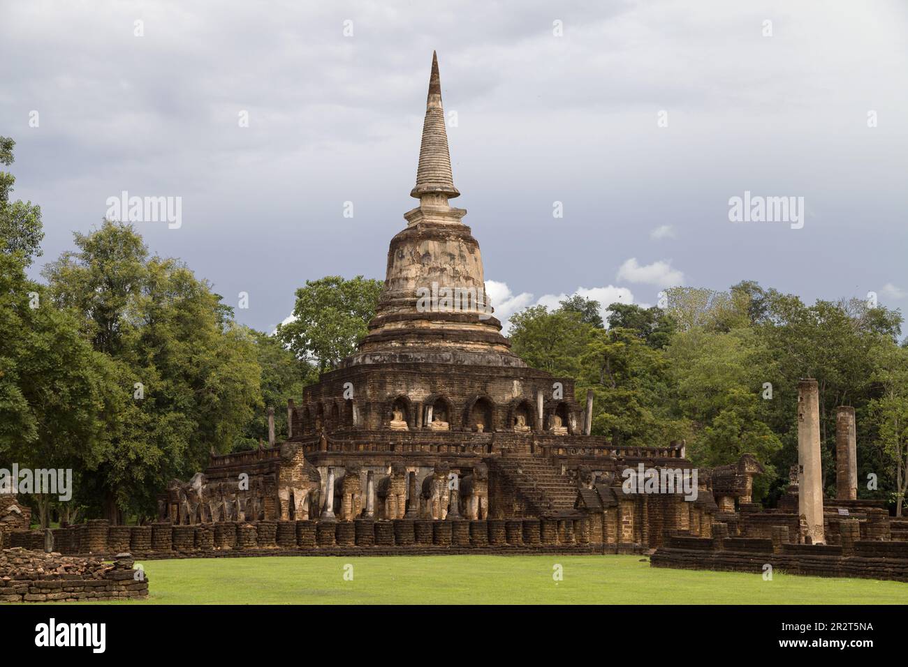 Wat Chang Lom in Si Satchanalai, Thailand. Stock Photo