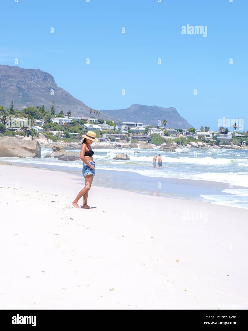 women-at-the-beach-of-camps-bay-cape-town-camps-bay-beach-view