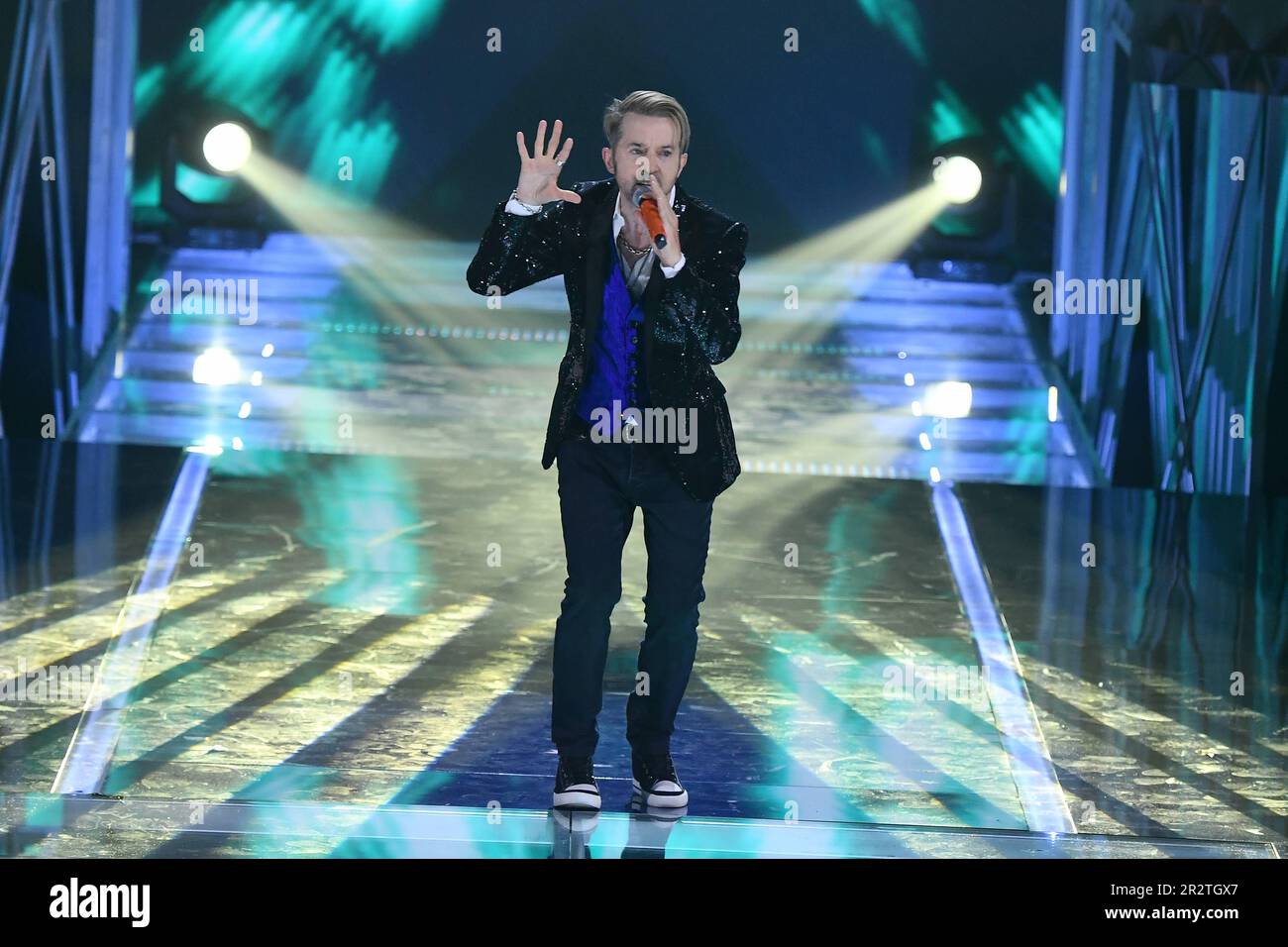 Limahl hi-res stock photography and images - Page 2 - Alamy Limahl hi-res stock photography and images - Page 2 - Alamy
