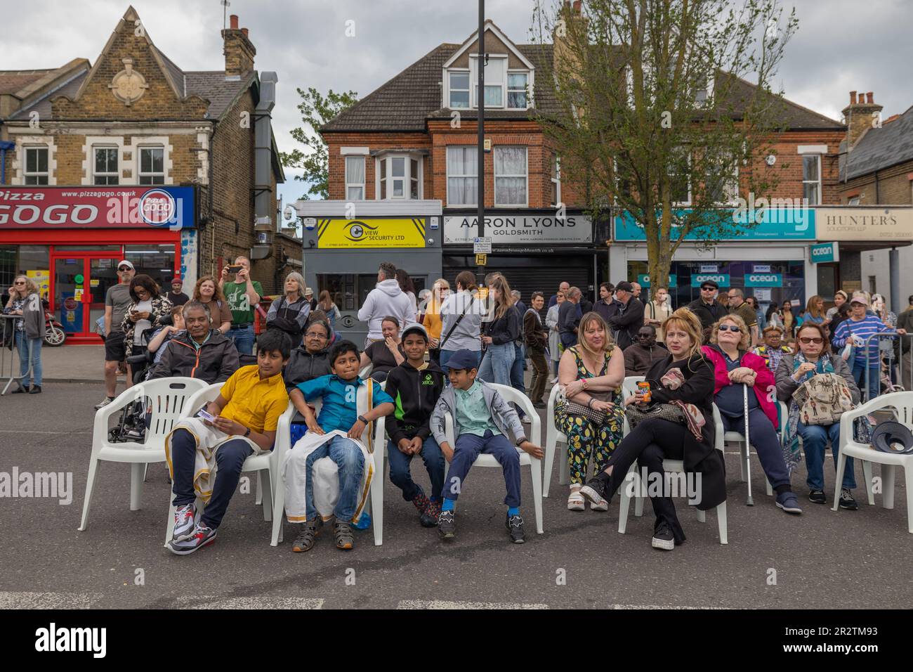 Westcliff on Sea, UK. 21st May, 2023. People take advantage of the