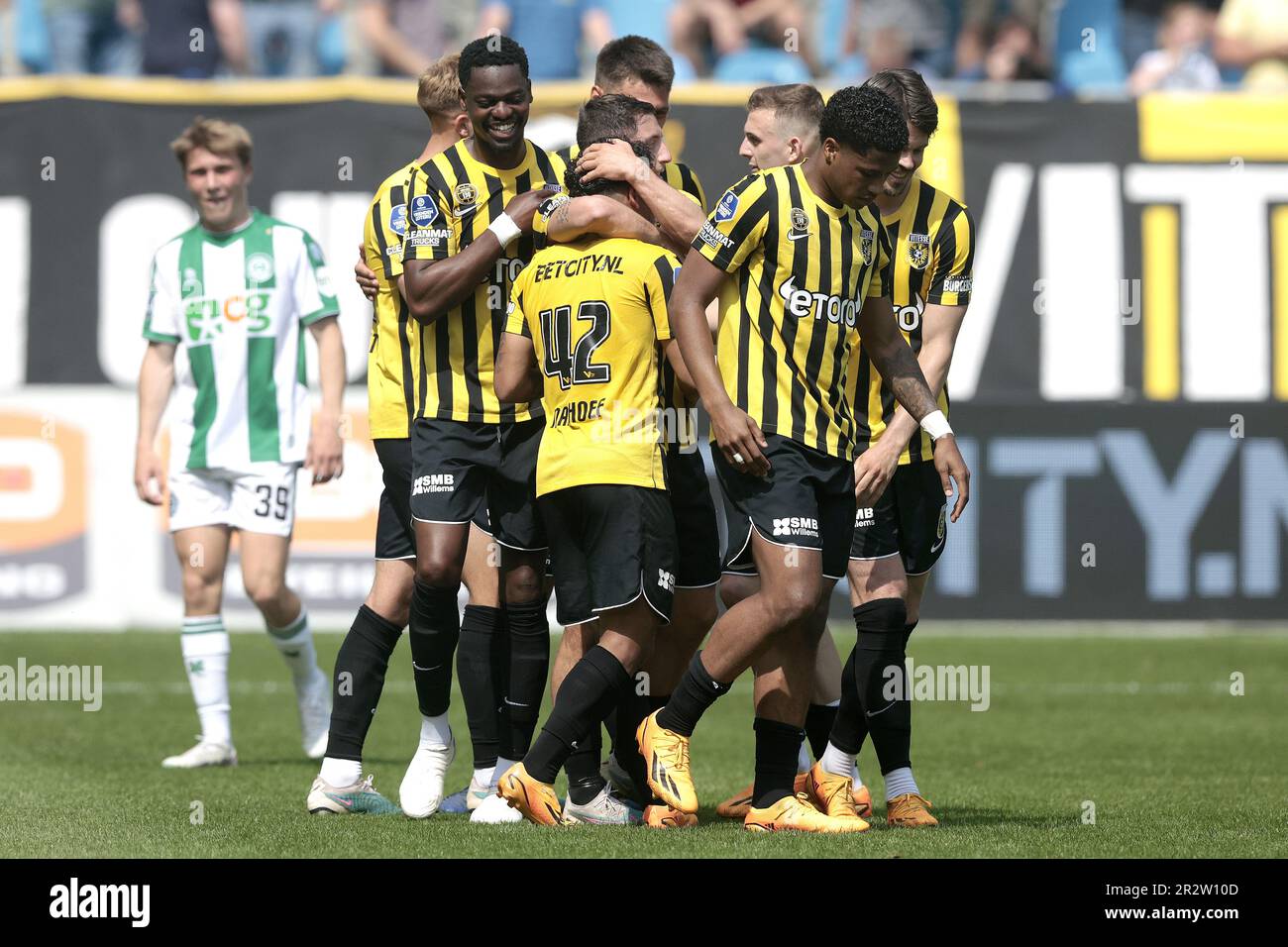 ARNHEM Melle Meulensteen of Vitesse celebrates the 20 with his