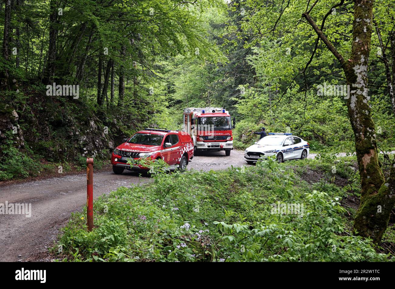 Modrus, Croatia. 21st May, 2023. Investigators leaves the crash site of ...