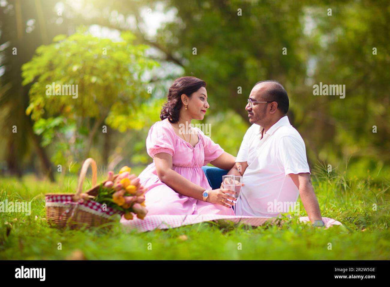 Indian couple park romance hi-res stock photography and images - Alamy