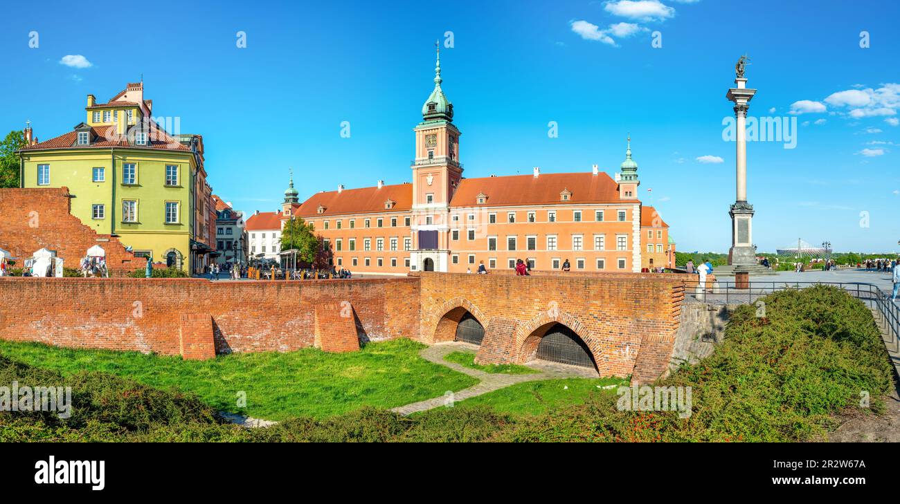 Old town in Warsaw, Poland. The Royal Castle and Sigismund's Column called Kolumna Zygmunta Stock Photo